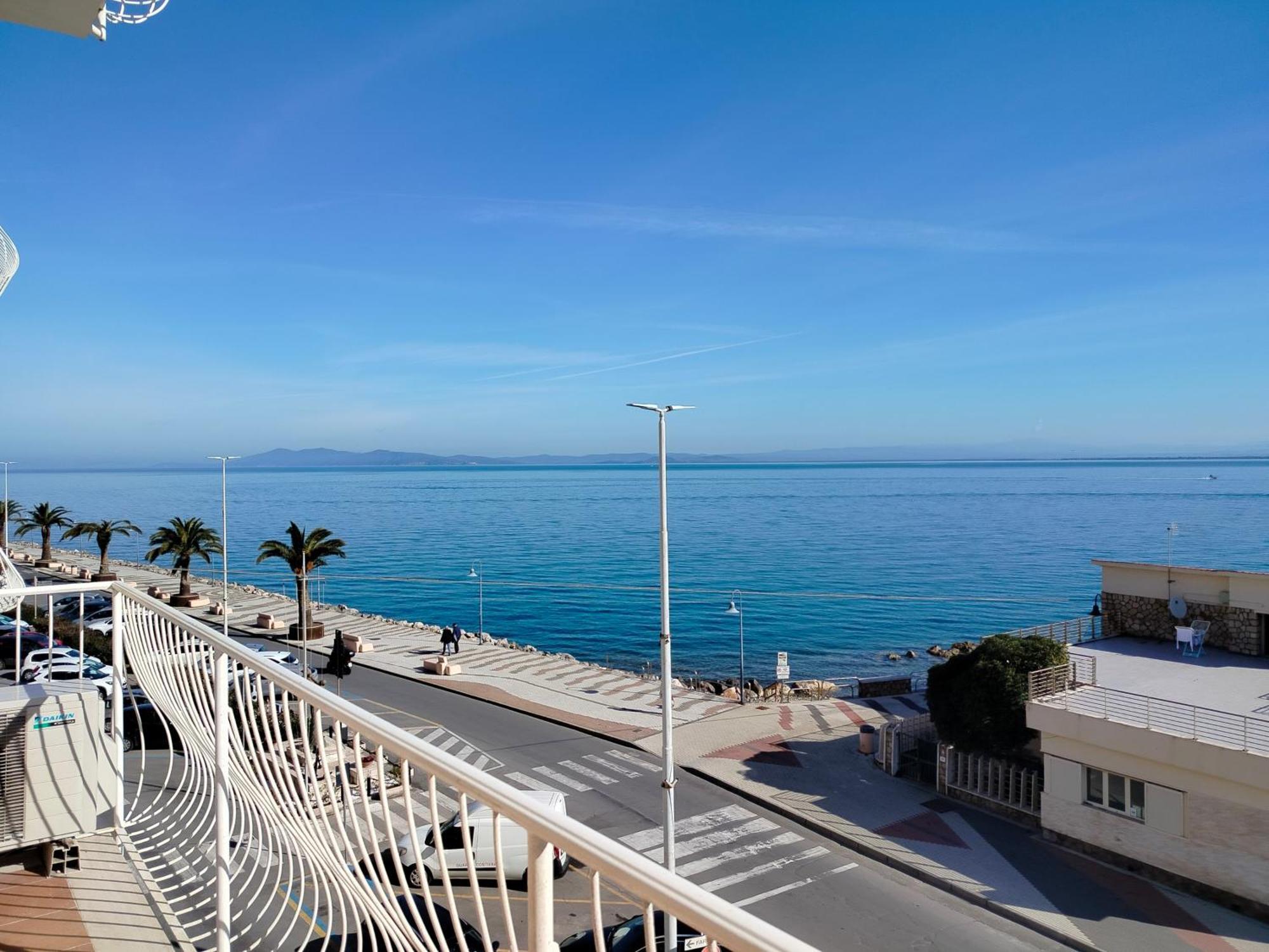 Casa La Marinella Sul Porto Appartement