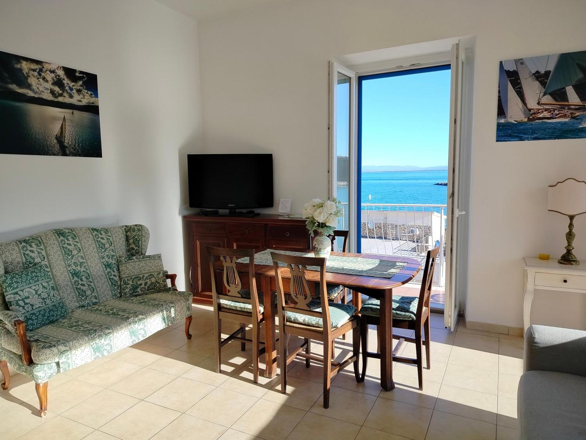 Casa La Marinella Sul Porto Appartement